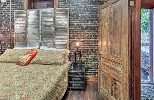 Ponchatoula Apartment | Quarters Above Courtyard-Near Strawberry Festival!
