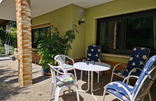 Gladenbach Apartment | Quartier im Dichterviertel