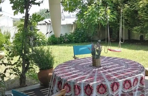 Maia Apartment | Quarto em Ambiente Familiar