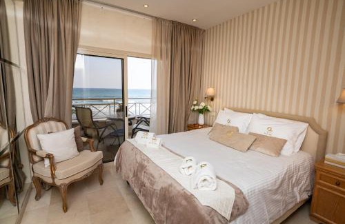 Larnaca Apartment | Quattro Beachfront Sea View Ap 4