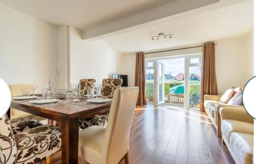 Hoveton House | Quayside