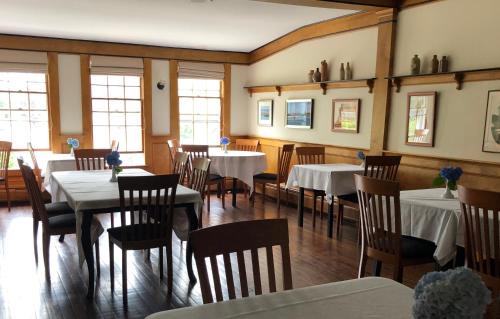 Chatham Hotel | Queen Anne Inn