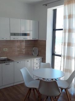 Dobra Voda House | Queen Apartments & Rooms