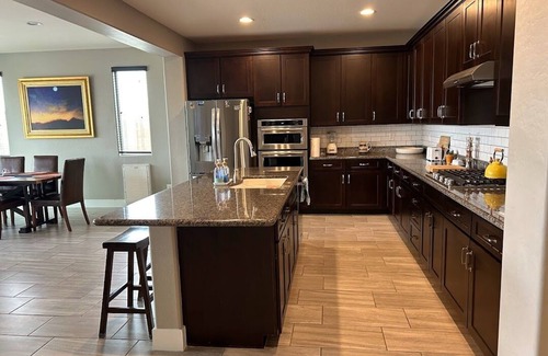 Queen Creek House | Queen Creek home with pool near golf course