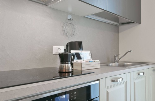 Tessera Apartment | QUEEN HOME VENICE FLY 2