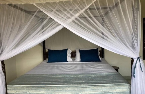 Watamu Cabin | Queen K Cottages At Chrystal Homes