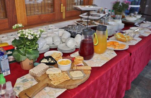 Graaff-Reinet Bed & Breakfast | Queen Manor Boutique Guest House