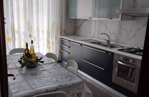 Piazza-Tralia-Pendolo Apartment | Queen Margaret residence, Apud Montes