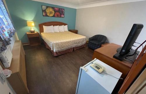 Harwich Hotel | QUEEN'S MOTEL