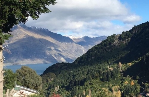 Fernhill Apartment | Queenstown Lake Escape