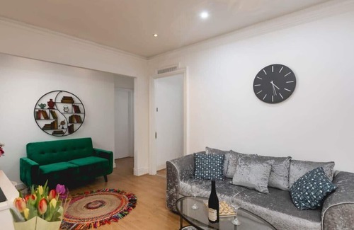 Bayswater Apartment | Queensway, London 🏡 Luxury Five-Bedroom Apartment