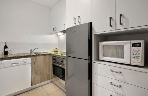 East Melbourne Apartment | Quest Jolimont