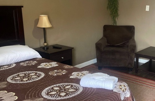 Jacksonville Hotel | Quiet 1 bedroom/1 bath hotel room