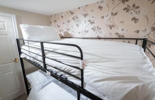 Carnforth House | Quiet 2 Bedroomed Cottage, near the Lakes