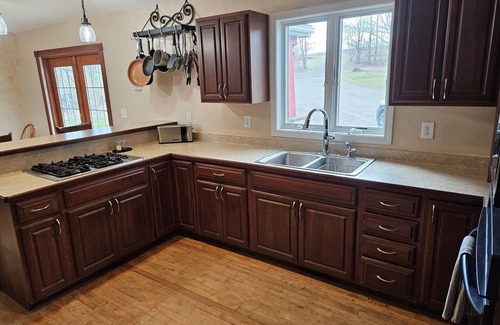 Middlesex House | Quiet 3 bedroom House Where Time Slows Down