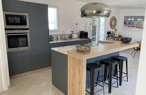 Le Bois-Plage-en-Re House | Quiet (8-minute bike ride to the beach), bright, air-conditioned