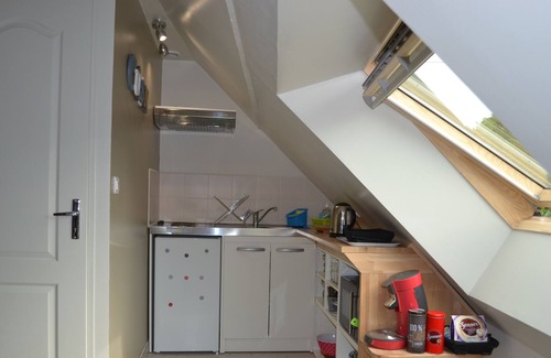 Crecy-en-Brie Apartment | Quiet and cozy 10 minutes from Disneyland Paris