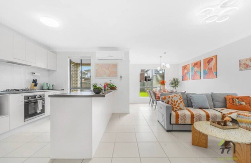 Werrington House | Quiet and Cozy 4 Bedrooms in Werrington