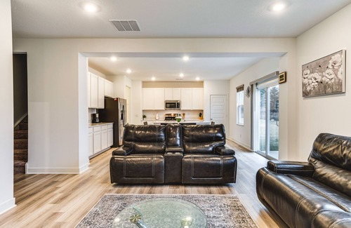 Avon House | Quiet Avon Home - Near Indianapolis Speedway!
