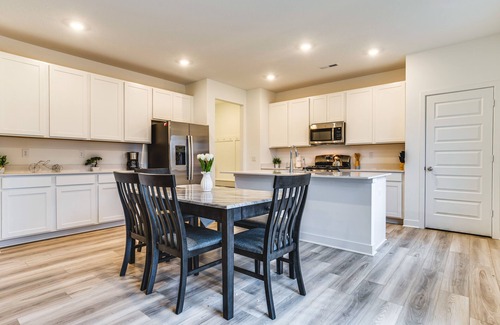 Avon House | Quiet Avon Home - Near Indianapolis Speedway!