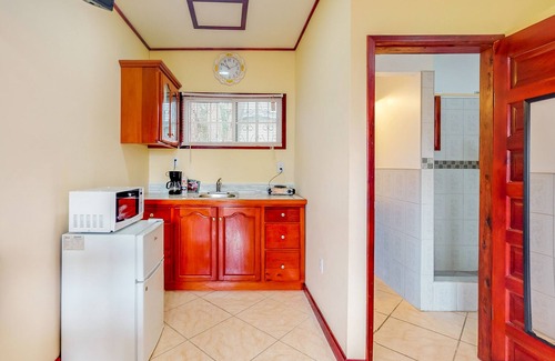 Dangriga Apartment | Quiet Belize retreat, Belizean nature cabin, Dangriga eco-lodge, romantic cabin