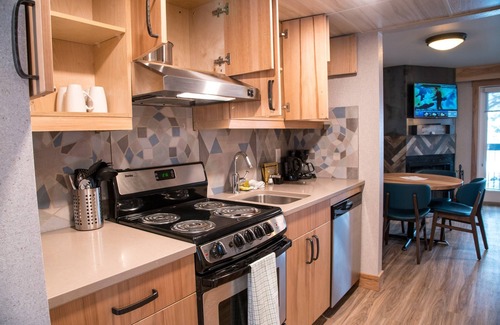 Banff Condo | Quiet, Bright, Cozy Banff Condo