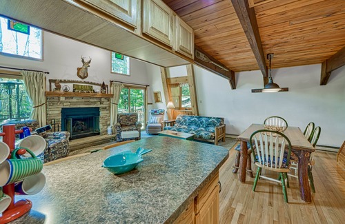 Sky Valley Cabin | Quiet cabin near the lake with large deck, private hot tub, firepit, & game room