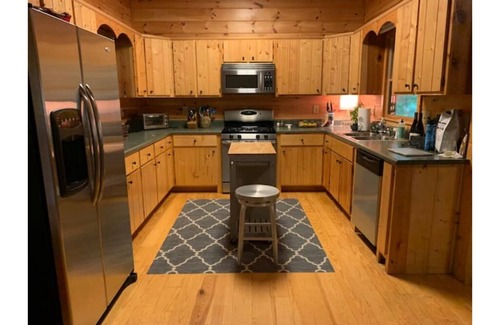 Mineral Bluff House | Quiet Cabin near Mccaysville and Blue Ridge W/Spa