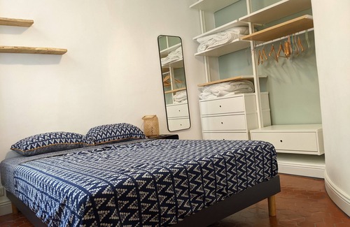 Saint-Lazare Apartment | Quiet, charming and bright, 2 steps from the shopping center and the old port.