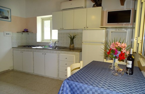 Marina di Modica House | Quiet cheap vacation home directly by the sea