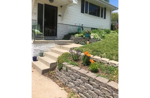 Aksarben - Elmwood Park House | Quiet & close to Aksarben Village & Pet Friendly!