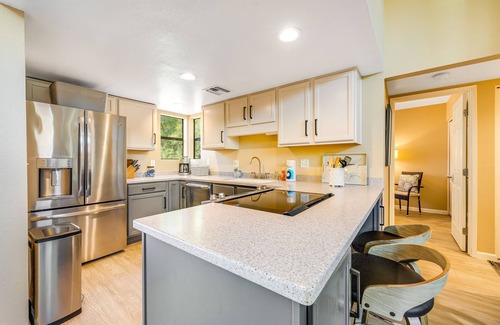 Tucson Condo | Quiet condo near Sabino Canyon with pool, hot tub, tennis & amazing views