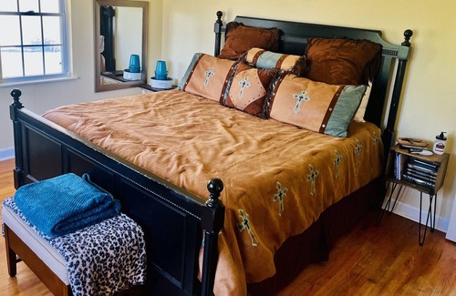 Milfay House | Quiet Country Home overlooking the beautiful Oklahoma skies