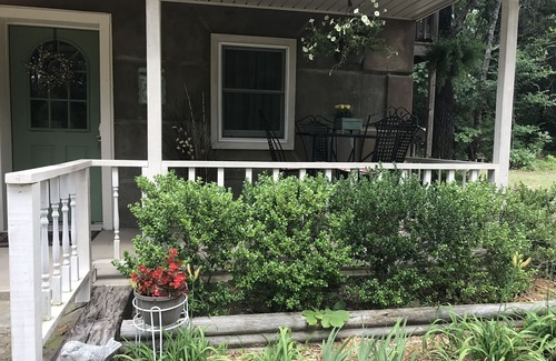 Mineola House | Quiet country road, close to Lindale, Mineola,and Van tx