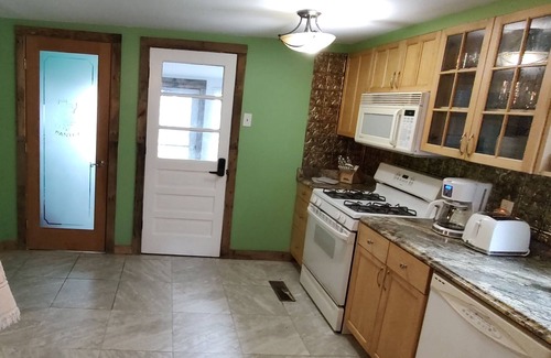 Town of Jerusalem House | Quiet country setting pets welcome