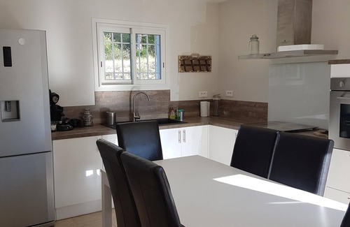 Malaucene Villa | Quiet country villa, not overlooked