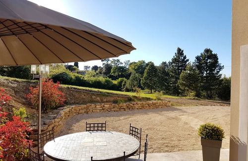 Malaucene Villa | Quiet country villa, not overlooked