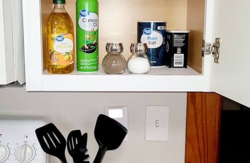 Waterville Apartment | Quiet Downtown Apt w/Fireplace