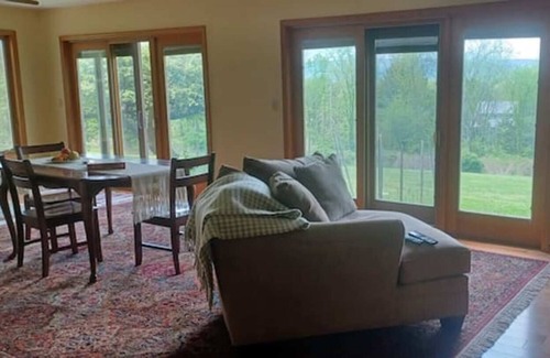 New Paltz Apartment | Quiet, eco-friendly apt in New Paltz with great view