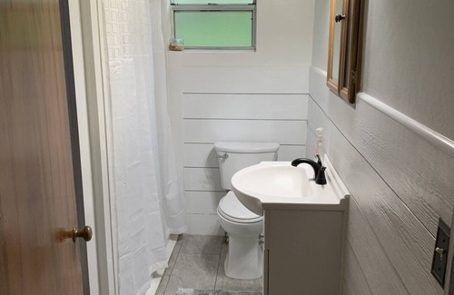 Webster Other | Quiet farmhouse central to major theme parks
