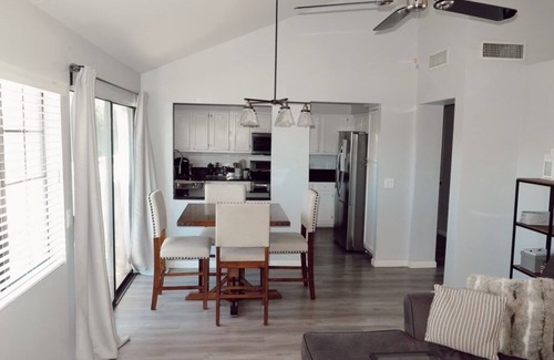 Central Scottsdale Condo | Quiet flat in the heart of Scottsdale - Palm Trees and TPC