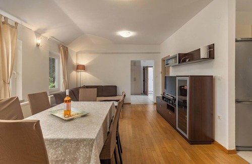 Zurkovo Apartment | Quiet Garden Apartment Kostrena, Kostrena, Croatia