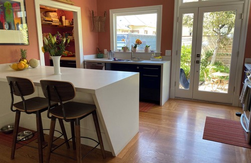 Emeryville House | Quiet Garden Gem 2-bedroom house in North Oakland