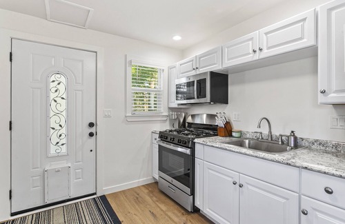 Cedar Glen Apartment | Quiet getaway with a great view