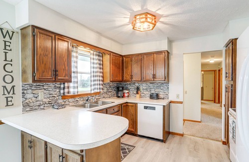 New Haven  Huron County House | Quiet Greenwich Home w/Pool + Screened Porch!