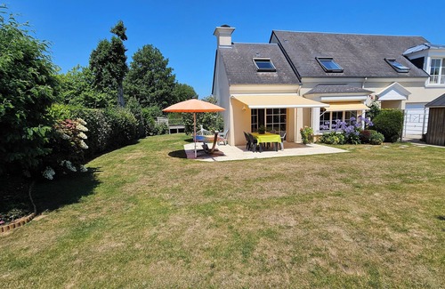 Herouville-Saint-Clair House | Quiet house 10 minutes from the Memorial of Caen and 15 minutes from the landing beaches