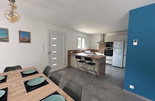 Montaren-et-Saint-Mediers House | Quiet house with pool sleeps 8