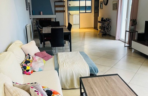 Lablachere House | Quiet house in the heart of the winegrowers' path.