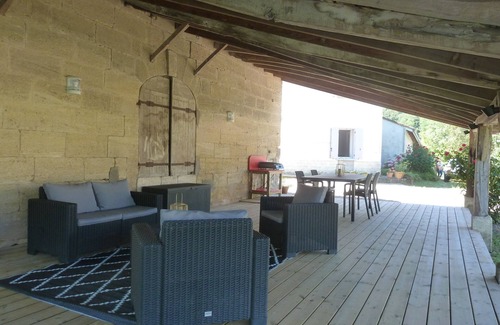 Sainte-Terre House | quiet house on the banks of the Dordogne near Saint Emilion