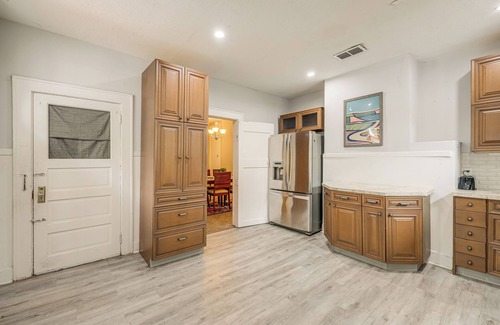 Northside House | Quiet Jacksonville Retreat - 4 Miles to Downtown!